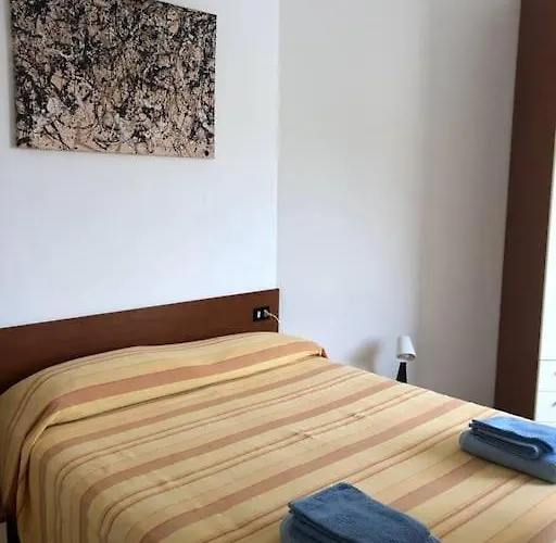 Luminoso Bilocale, Comfort A 300 M Dal Mare Apartamento *