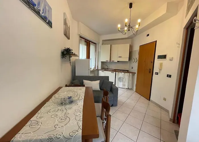 Luminoso Bilocale, Comfort A 300 M Dal Mare Apartamento *